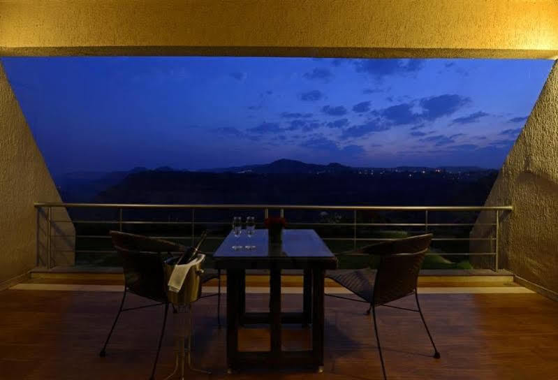 The Dukes Retreat Khandala Lonavala Eksteriør billede