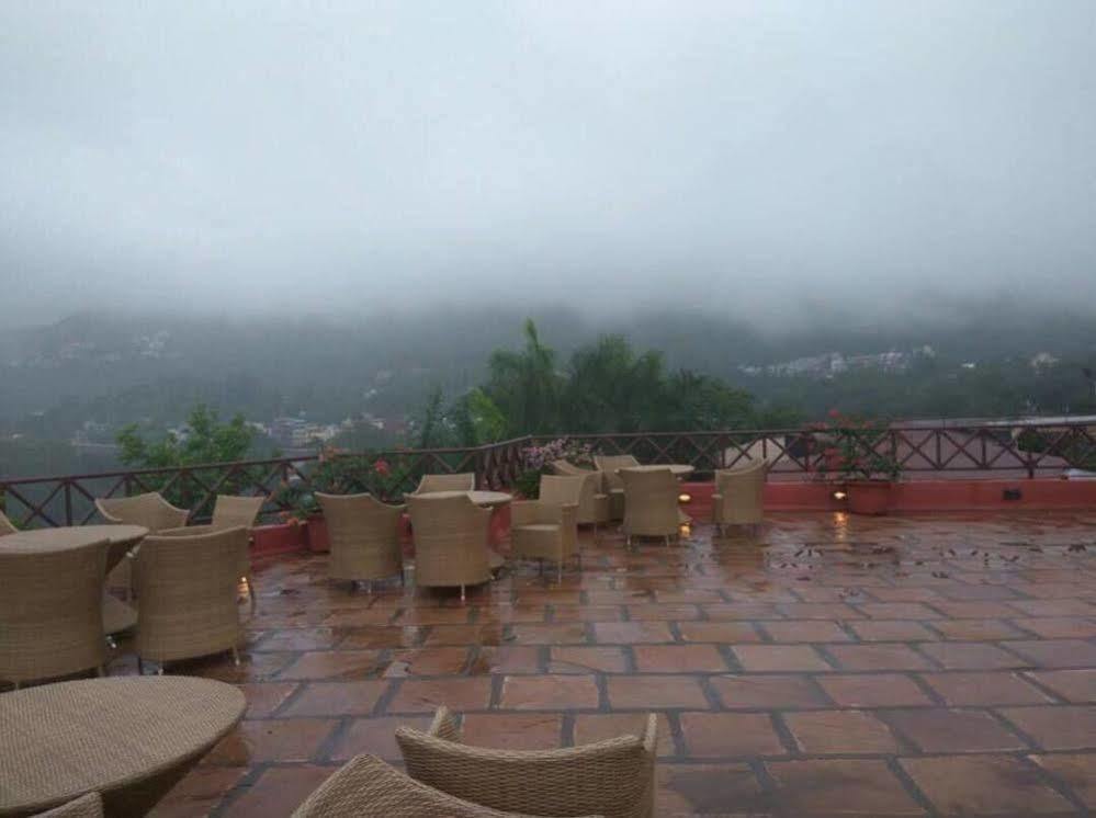 The Dukes Retreat Khandala Lonavala Eksteriør billede